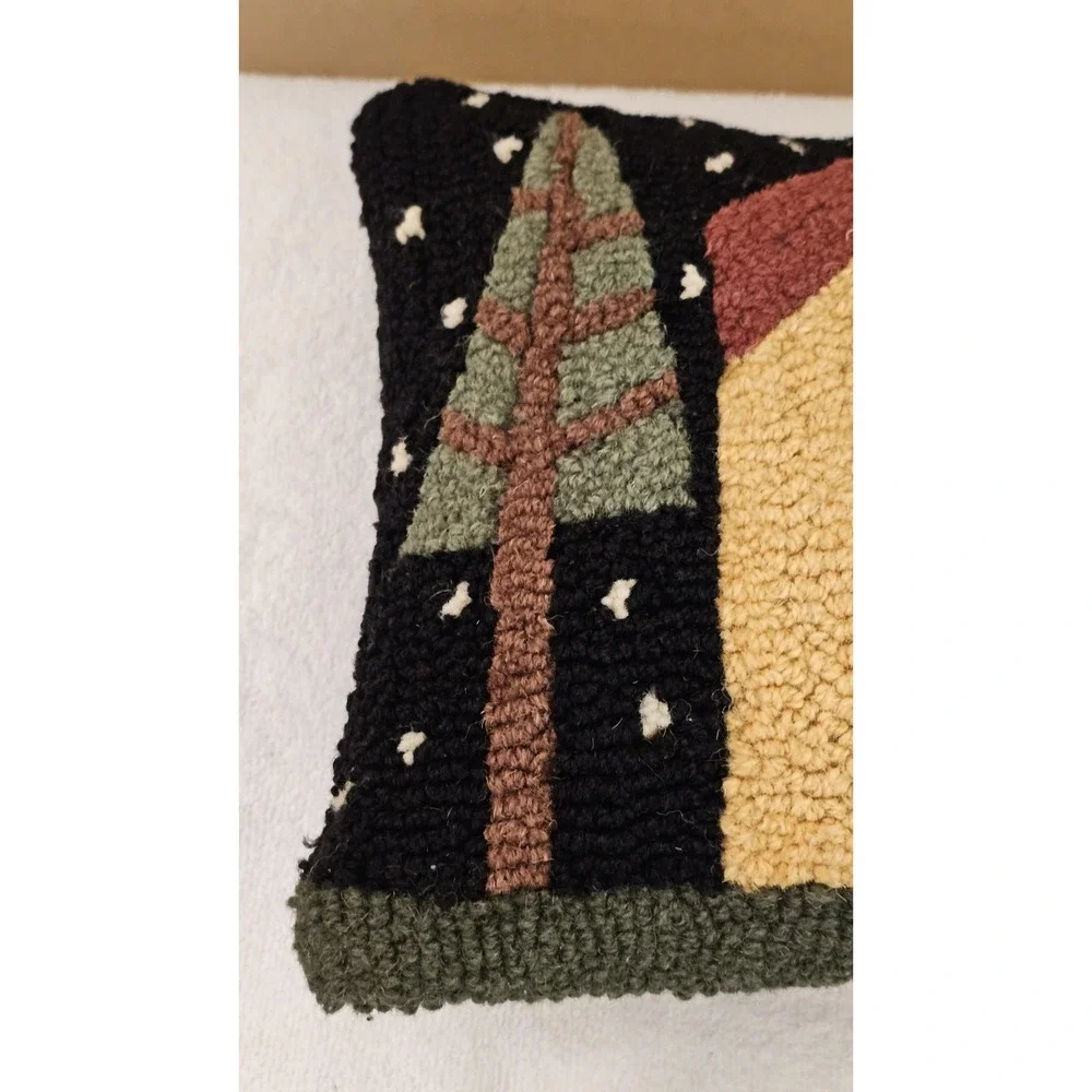Chandler 4 Corners Hooked Wool Pillow 14